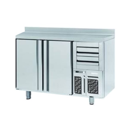 FRENTE MOSTRADOR REFRIGERADO  INFRICO MODELO FMPP1500II