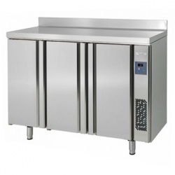 FRENTE MOSTRADOR REFRIGERADO PRE INSTALADO    INFRICO MODELO FMPP 2000 GR