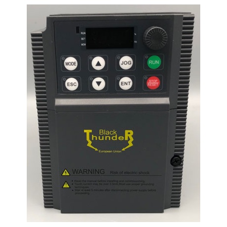 Variador Frecuencia 1 CV-0.75 KW BT31-0R7G-S3 Entrada monofasica 220V/Salida trifasica 380V BLACK THUNDER