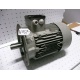 MOTOR TRIF. 2 CV 3000 RPM BRIDAB5 220/380V SIEMENS MS90S-2 B5 USADO Nº 57