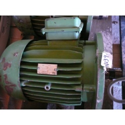 MOTOR TRIF. 7.5 CV 3000 RPM BRIDA B5 220/380V PACT MS132S1-2 B5 USADO Nº 39