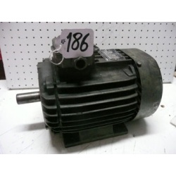 MOTOR TRIF. 1 CV 750 RPM PATAS B3 220/380V GENERAL ELECTRICA MS100L1-8 B3 USADO Nº 186